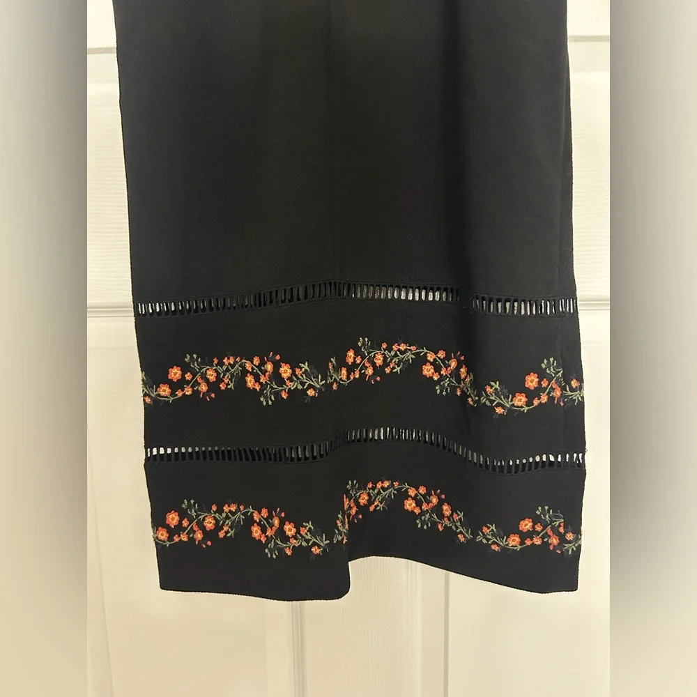 Gianni Bini Floral Embroidered Halter Midi Dress - Picture 7 of 7